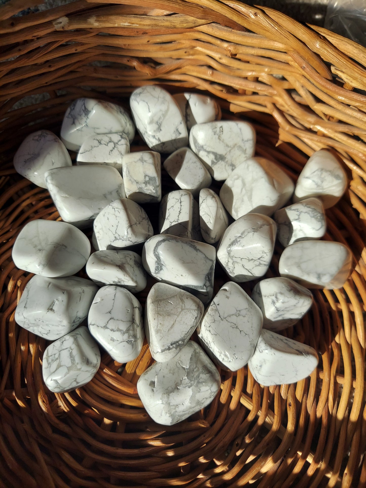 Howlite Tumbled Stone