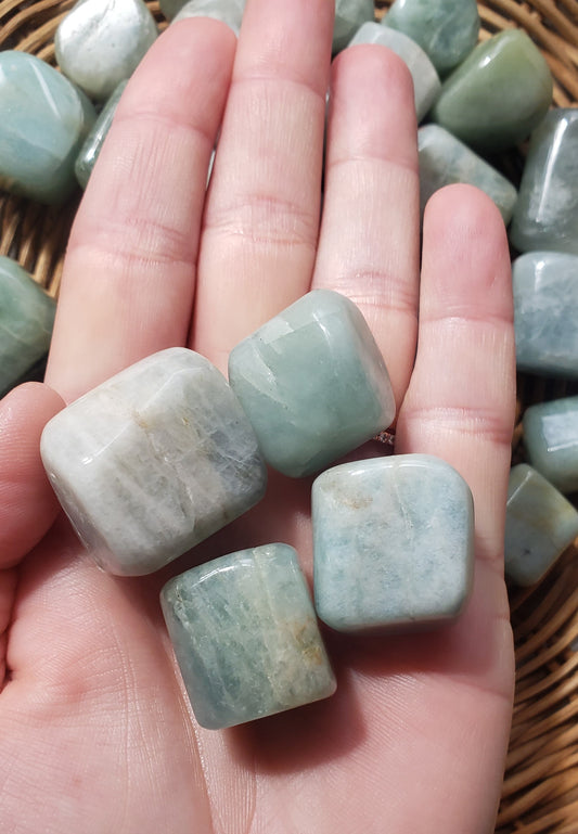 Aquamarine Tumbled Stone (from India & Brazil)